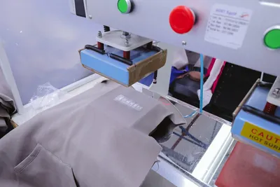 Heat-transfer label application