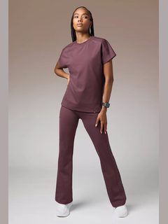 Uniform Advantage Wine · Royal